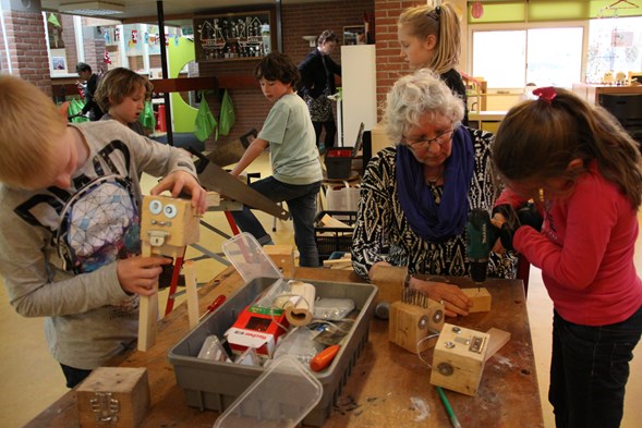 De Brug-robot maken